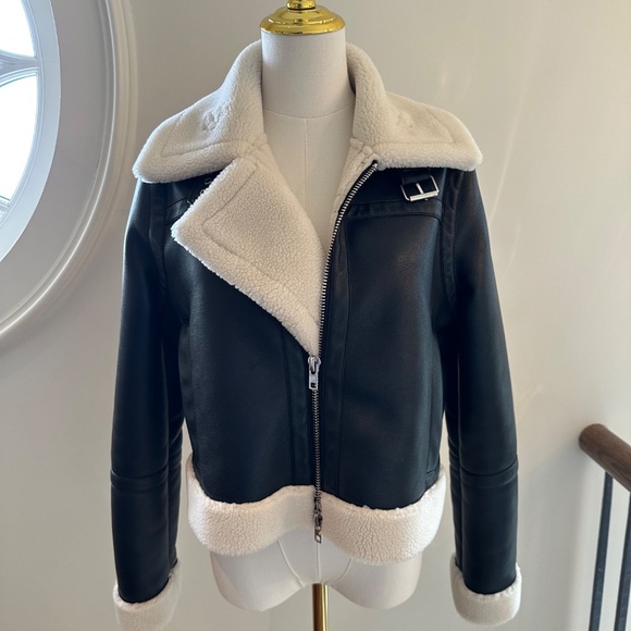 Stand Studio Cropped Black Lorelle Faux Shearling & Leather Jacket/ SMALL/*MINT - Picture 4 of 16